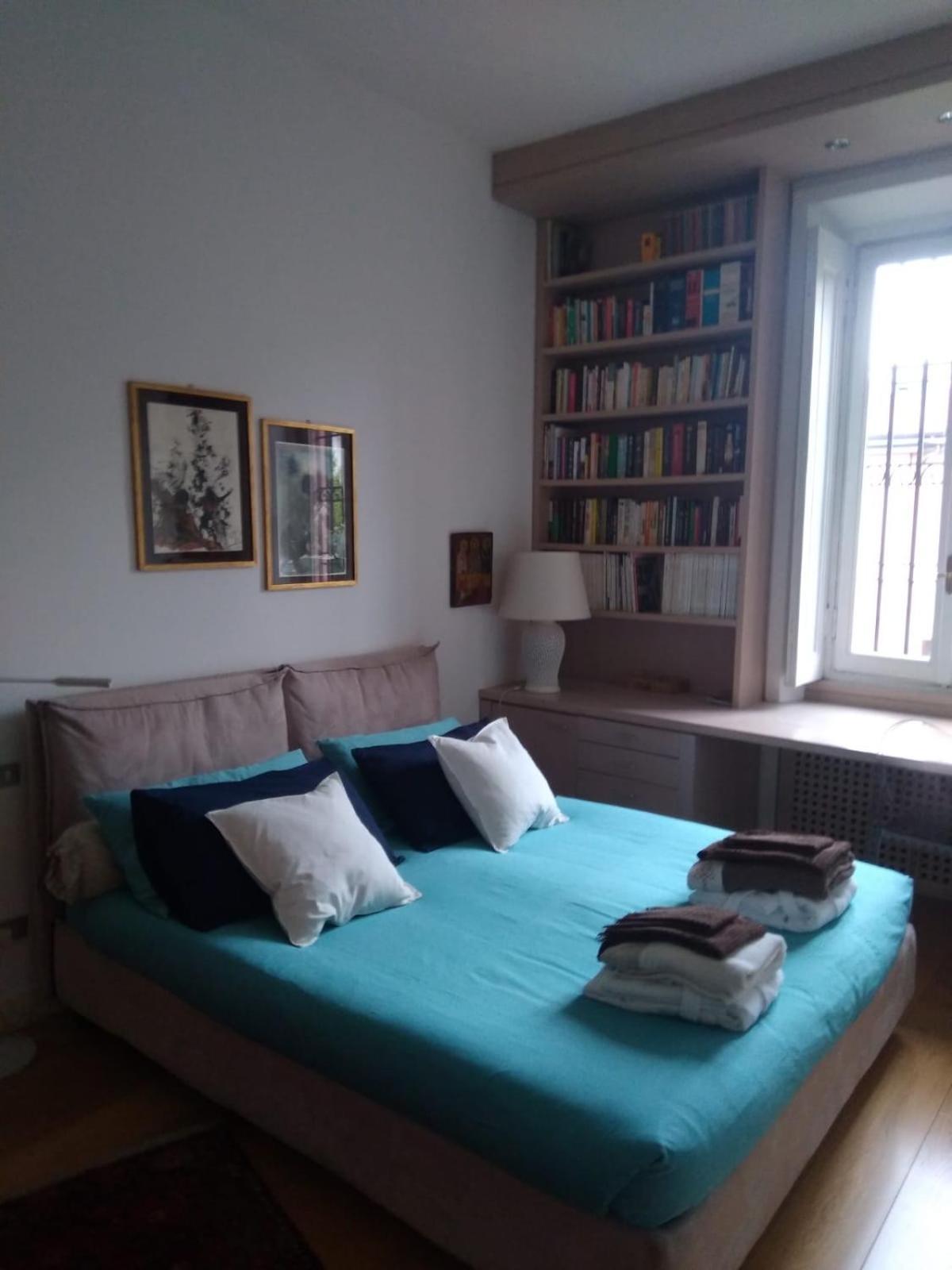 Casa Mari - Free Secure Parking, Breakfast, Private Bathroom, Wifi, Garden, Aircon, 3 Min Walk To Metro And Train Station Милан Экстерьер фото